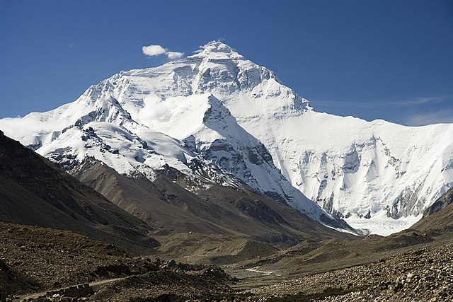 File:Everest North Face toward Base Camp Tibet Luca Galuzzi 2006.jpg
