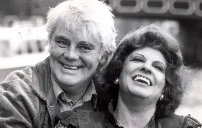 File:Tony Booth & Pat Phoenix.webp